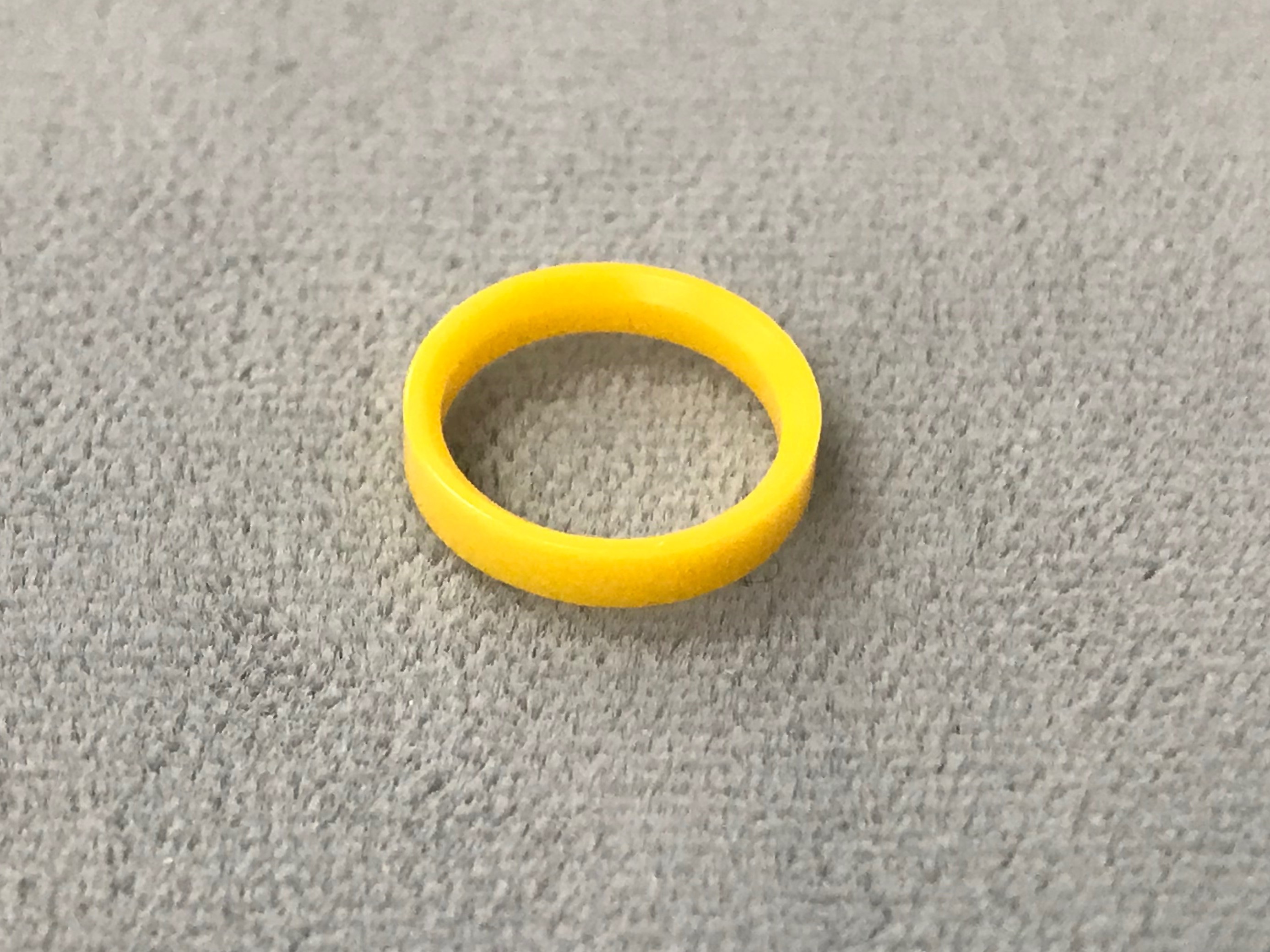 Cosm. Ring Yellow 11 x 9.0 x 2.20 (M3G)