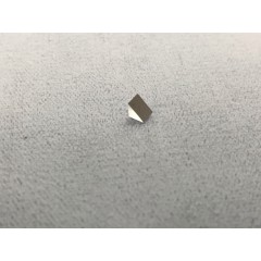 Prism 4.25 x 2.10 x 2.00 70 Deg