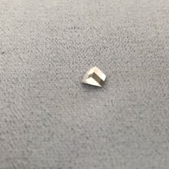 Prism 4.25 x 2.10 x 2.00 70 Deg