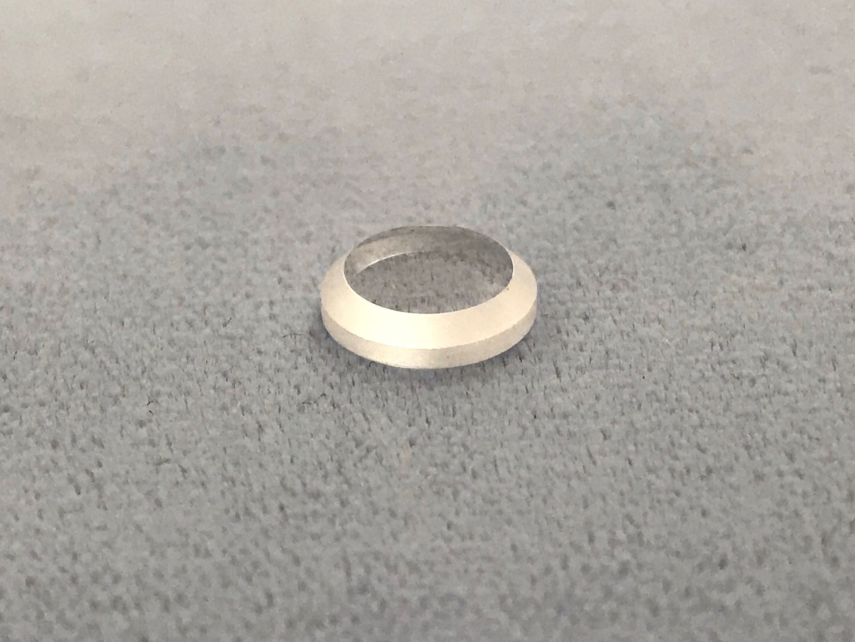 Window Sapphire Ø 10.00 x 2.00 (chamfer 45°)